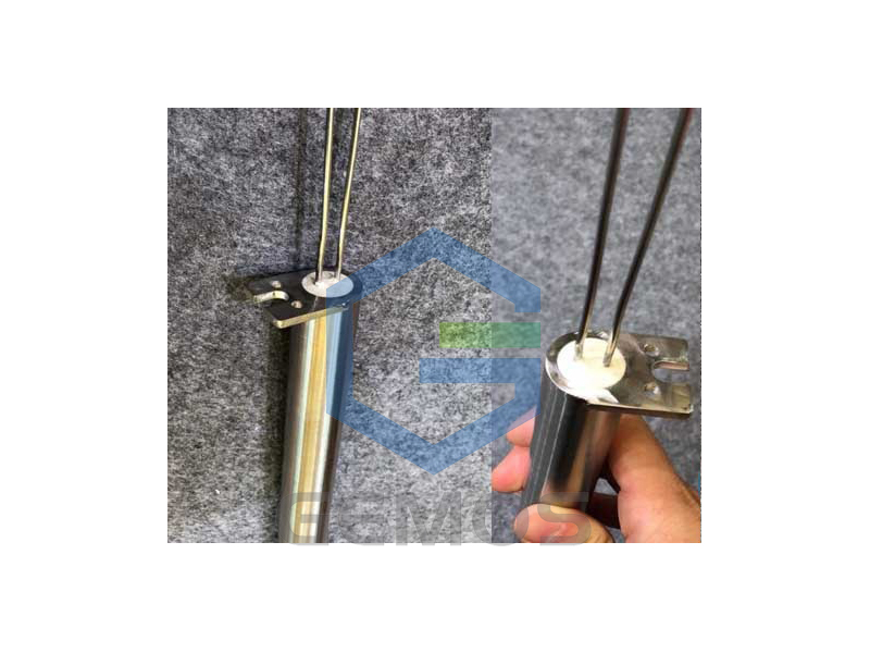 Aluminium extrusion container