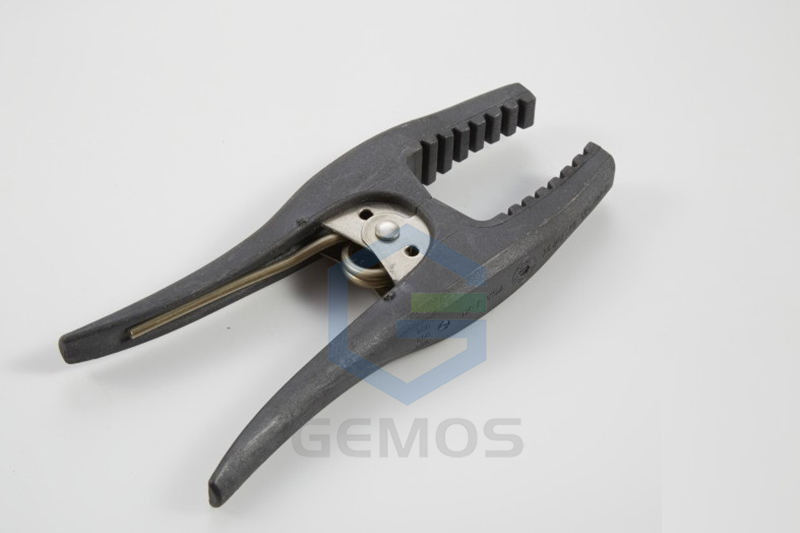 Aluminium extrusion anodizing fixture anodizing clip